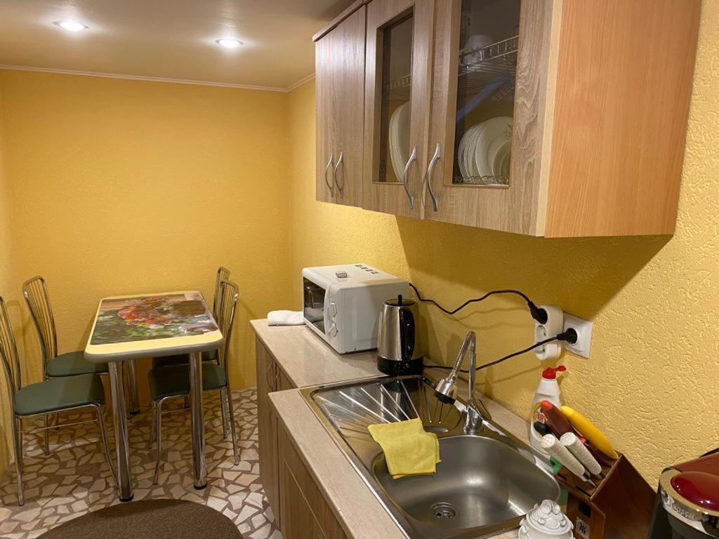 Ferienwohnung Apartament Mansarda Curtea de Argeş Exterior foto